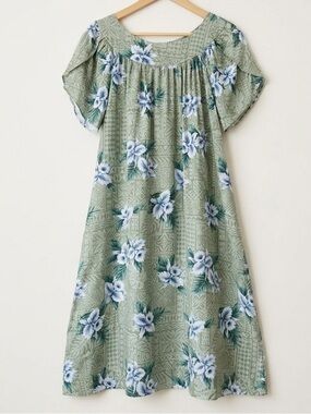 Hilo Hattie Hawaiian Floral Dress Sage Green Lightweight Resort Vacation Sz S